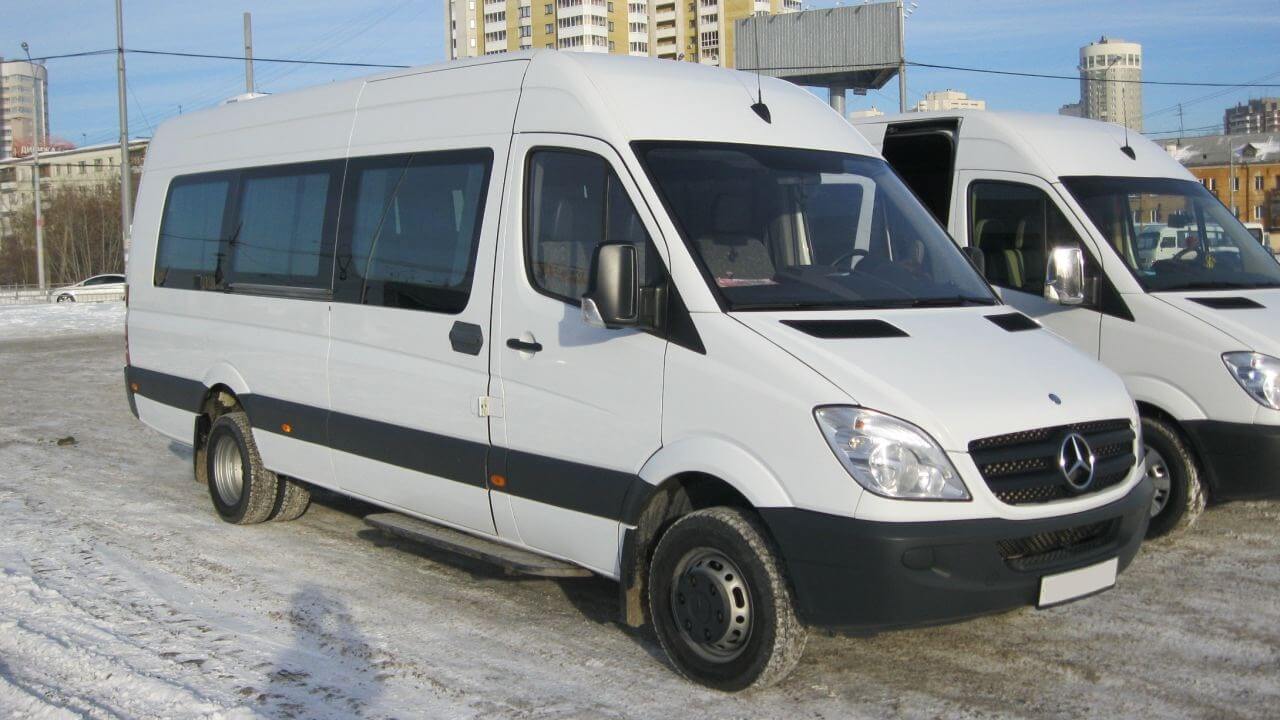 Заказать Mercedes-Benz Sprinter с водителем в Сочи ‐ СочиТранс