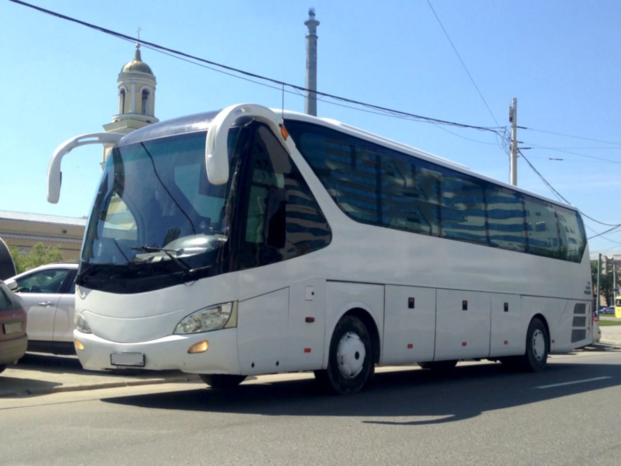 Аренда вахтового автобуса с водителем для трансфера вахтовиков в Сочи ‐  СочиТранс